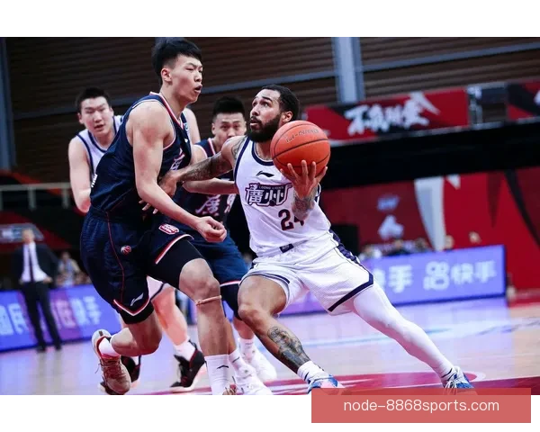 湖人迎战掘金前瞻聚焦戴维斯硬撼约基奇内线博弈成比赛胜负关键所在